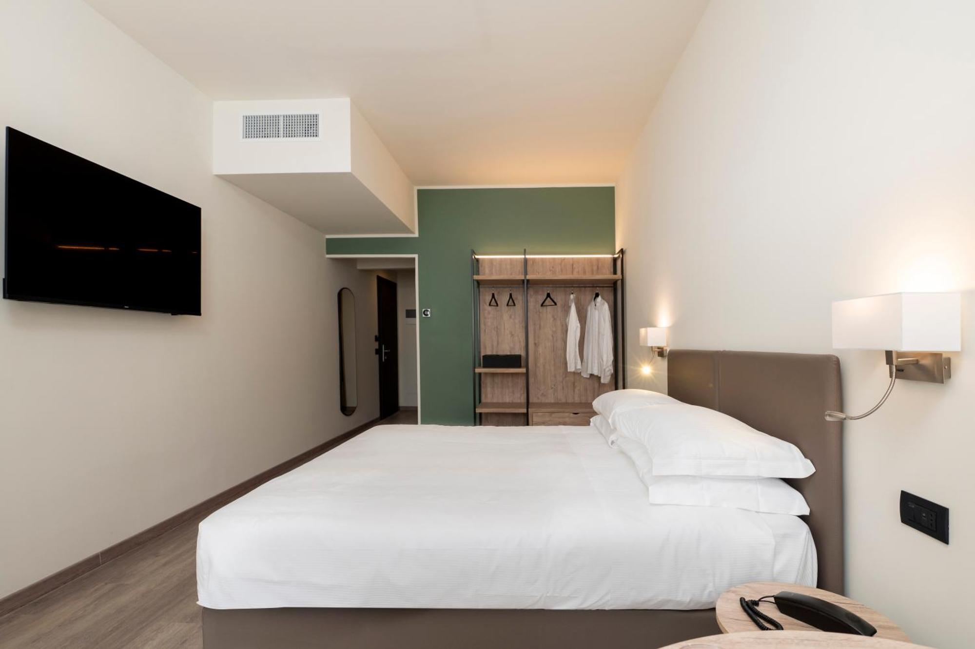 Hotel Plaza ซานมาร์ติโนซิกโคมาริโอ ภายนอก รูปภาพ